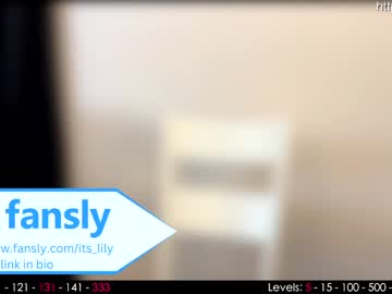Nude cam girl its_lily image #3851899