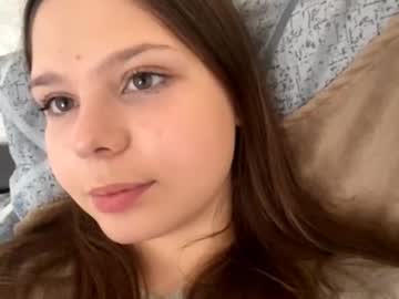 Nude cam girl kitty_shy89 image #7050372