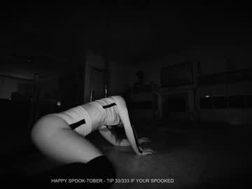 Nude cam girl hannahjames710 image #2960452