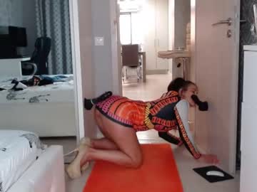 Nude cam girl carmela_fox image #20944