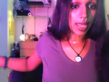 Nude cam girl mon3ytr33 image #6998735