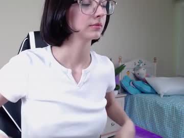Nude cam girl queen_kitty1818 image #1945667