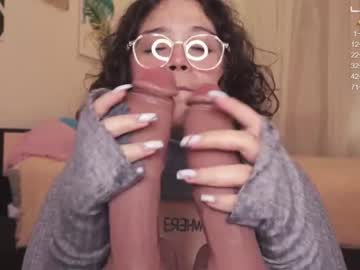Nude cam girl chery_lady22 image #4609085