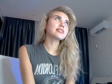 Nude cam girl amourvenenum image #2710356