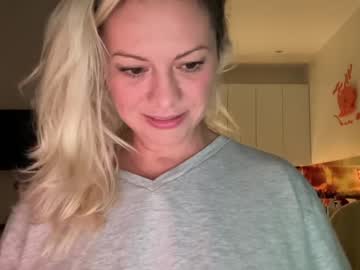 Nude cam girl kiradivine image #4883495