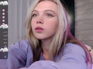 Nude cam girl small_blondee image #2536466