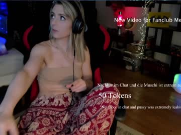 Nude cam girl kimilee22 image #4834259