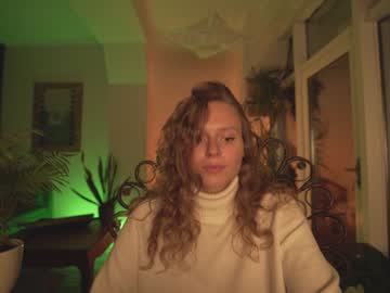 Nude cam girl chillwithkira image #712526