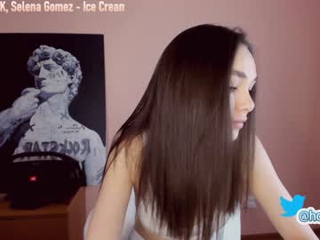 Nude cam girl hollyextra image #2095933