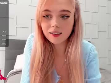 Nude cam girl small_blondee image #1470100