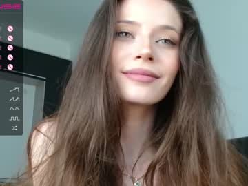 Nude cam girl isia_slay image #1930683