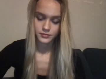 Nude cam girl katty_kerol image #1130470