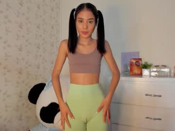 Nude cam girl veroniqe_lounge image #1201446