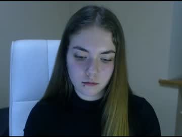 Nude cam girl zoey_deuttch image #3674013
