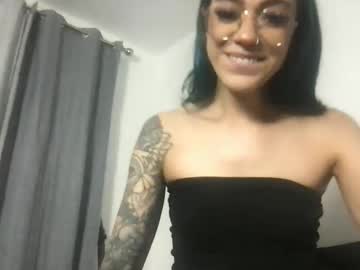Nude cam girl mercedes_111 image #6965798