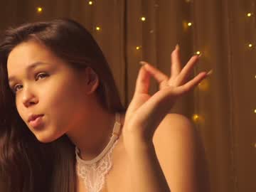Nude cam girl helenmoors image #4197929