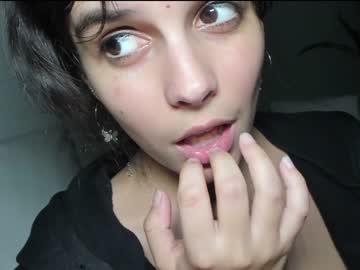 Nude cam girl lilbeccaxo image #1762369