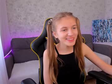 Nude cam girl nelly_mine image #2496940