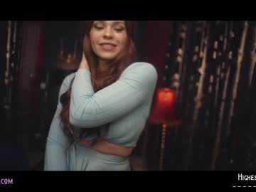 Nude cam girl lucieoude_ image #1516509