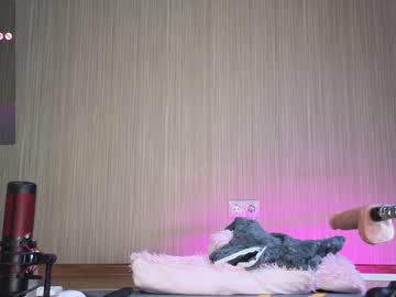 Nude cam girl queenelia image #6507733