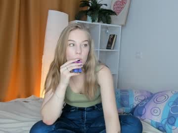 Nude cam girl helentina image #2065233