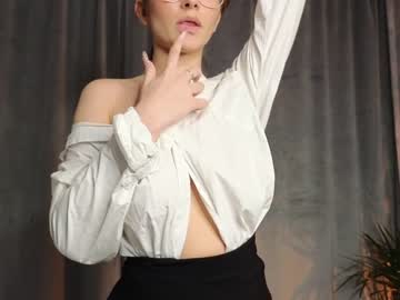 Nude cam girl hey_ailin image #6090166