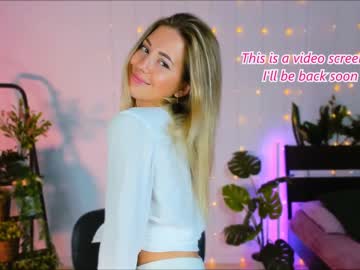 Nude cam girl emmi_rosee image #4481795