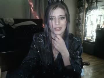 zaraluannmiki nude girls camming