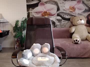 Nude cam girl jennycutey image #4121217