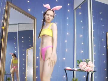 Nude cam girl kriskras__ image #4325393