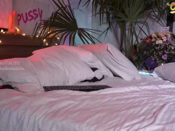 Nude cam girl _deepthroatgalactica image #4160599