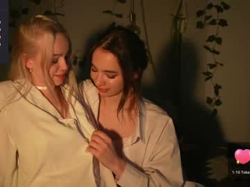 Nude cam girl mother__of__dragons image #5573595