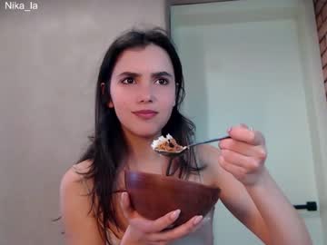 Nude cam girl nika_la_sun image #4187961