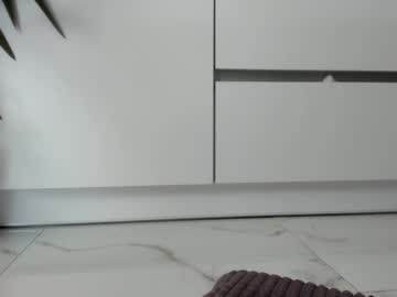 Nude cam girl meryfoxxx image #2520400