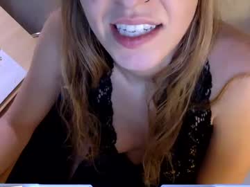 Nude cam girl pixi_lust image #7006938