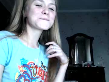 Nude cam couple ellie_mcqueen image #1844880