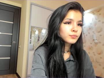 Nude cam girl akino_17 image #366636