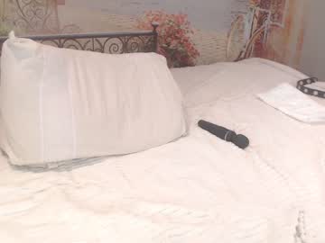 Nude cam girl hi_teika image #1692357