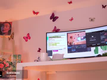 Nude cam girl lil_eva image #4410083