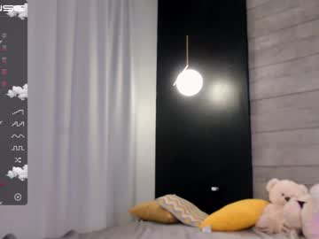 Nude cam girl small_blondee image #2535861
