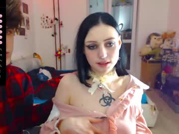 Nude cam couple _alisa_in_wonderland image #6724428