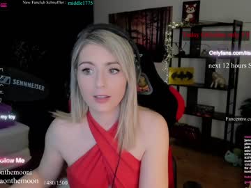Nude cam girl kimilee22 image #4353572