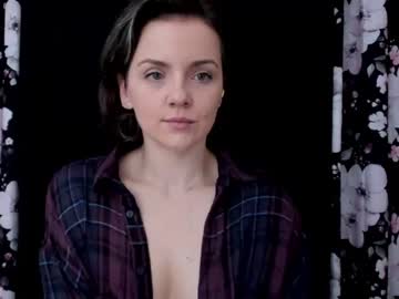 Nude cam girl tiffanyriox image #3298956