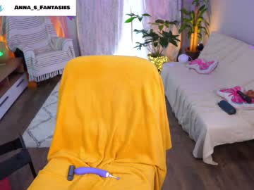 Nude cam girl juicyandthepussyblvd image #2239136