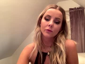 Nude cam couple haileychaseeee image #4335418