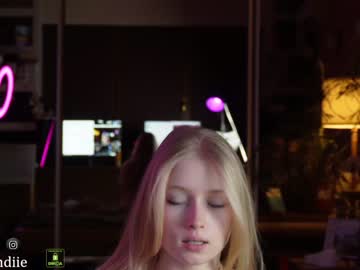 Nude cam girl bestblondiiecb image #5768561
