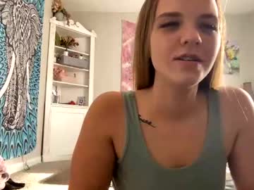 olivebby02 nude girls camming