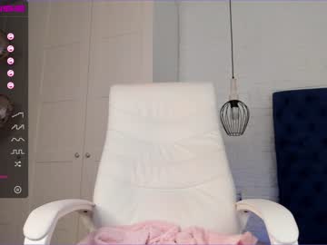 Nude cam girl hee_jin image #787642