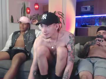 Nude cam man fratguysonline image #4057190