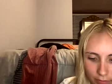 Nude cam girl nicole8421 image #2164925